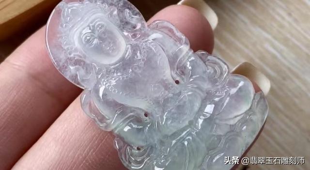 古董手镯图片,这镯子是啥种的，能值多少钱？