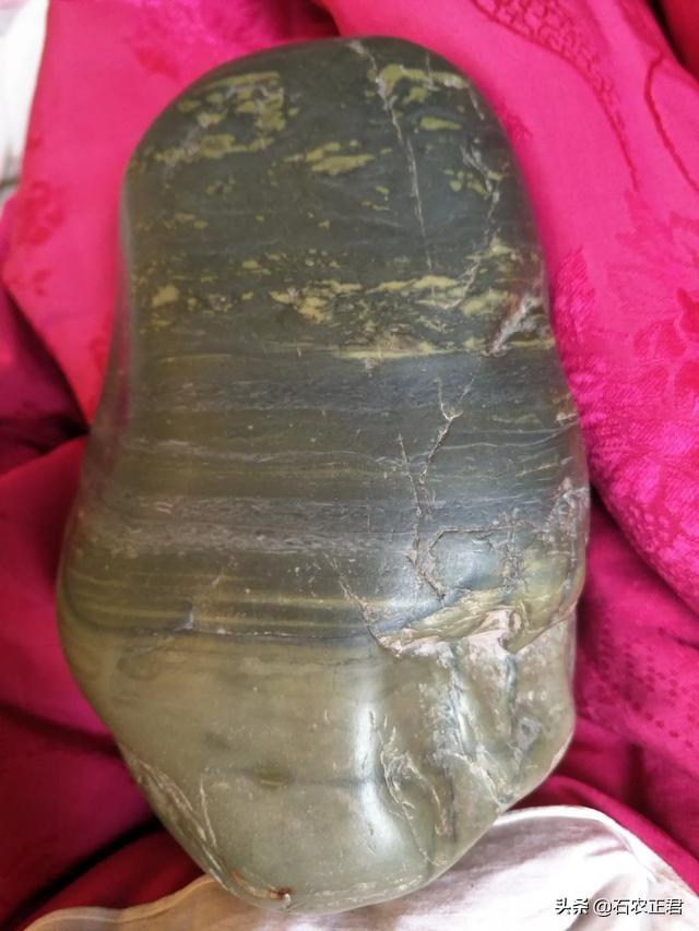 怎么鉴别一块石头是不是玉？插图47