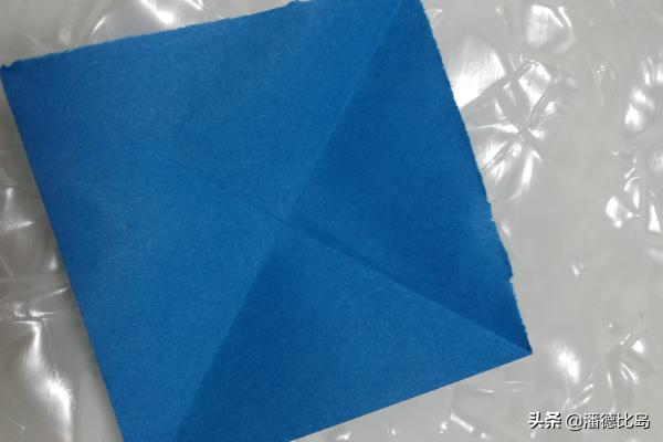 折耳兔怎么画简单:动物折纸大全-超逼真兔子的折法？