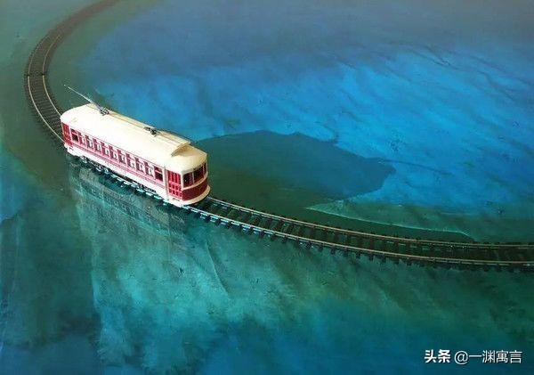 现实中有像千与千寻里那样的水上列车吗