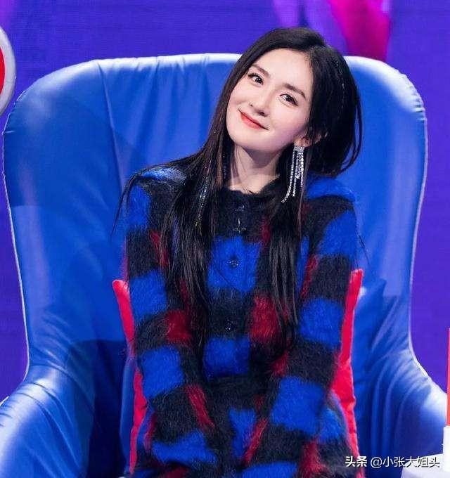 谢娜超话被粉丝怼:为何网上很多人质疑谢娜的主持能力？