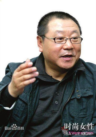 自古以来,一般学生称男老师的爱人都叫“师母”,那么对女老师的爱人该怎么叫？