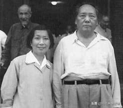 哪句诗词最让你怦然心动？
