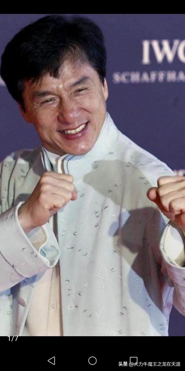 请问辛巴结婚请了42位明星。你们有什么看法？这是在炫耀自己有多少钱吗？