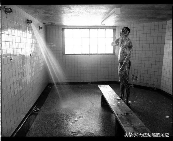 古代女人多久洗一次澡，女子监狱的犯人多久洗一次澡？