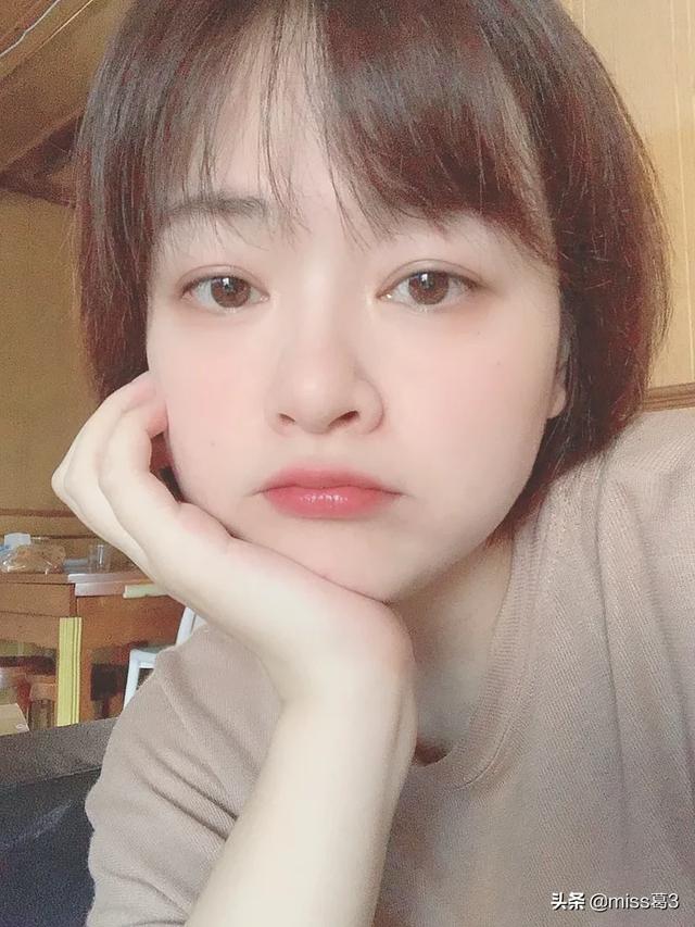 娃娃脸长相的女生年龄大了反而会更显老吗你怎么认为呢