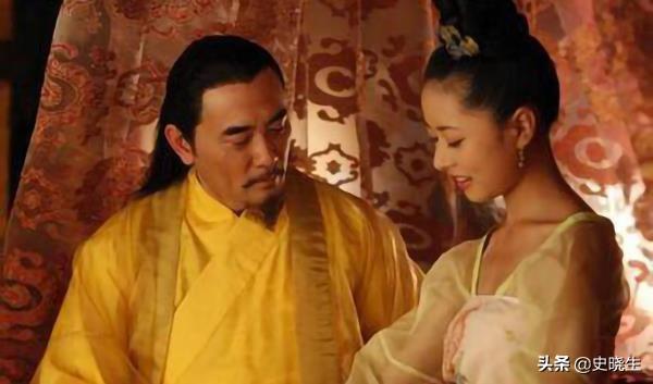 宫女穿开裆裤:古代的皇帝，为什么非要用太监伺候自己，而不用美貌的宫女呢？