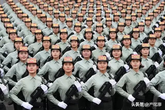 ”美“是一个让人难以言表的字眼,那么你认为究竟什么是”美“呢？