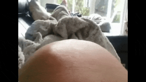 怀孕6个月，孕妇肚子突然一半硬一半软，是胎儿缺氧了吗？该怎么办？插图1