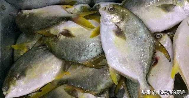 鲳鱼怎么才能去掉腥味,炒来吃比较嫩？