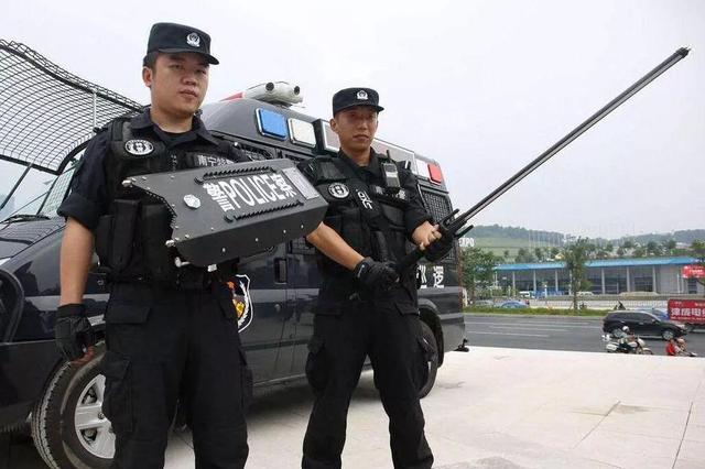 武警、特警和特种部队有什么区别？什么情况出动武警、特警和特种部队？插图43