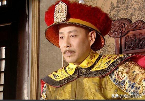 康熙太子胤礽与他庶母（康熙之妃）偷情交欢,为什么康熙不杀他并在废其太子位后复立？