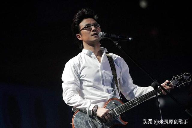 汪峰是内地摇滚歌手、音乐创作人、词曲人,他创作的歌曲有哪些?你最喜欢的是哪首？