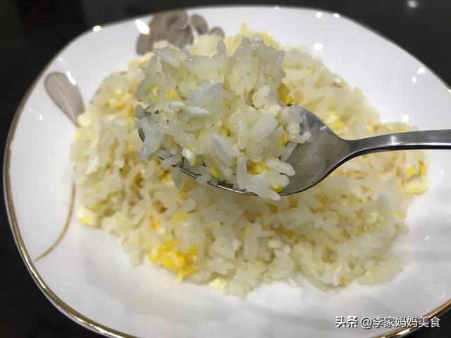 蛋炒饭怎么炒好看又好吃？