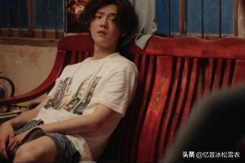 穿越火线肖枫最后去哪了:《穿越火线》中，许巍杀了人，为什么十多年他都没被查出来？