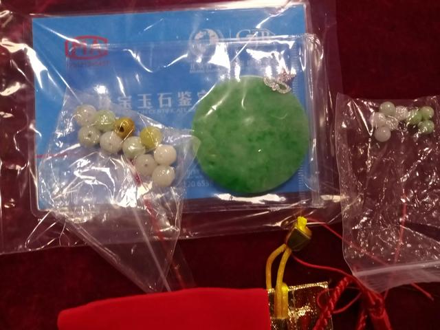 冰种 正冰 高冰 区别,翡翠冰种是还有细分吗，怎么分的？