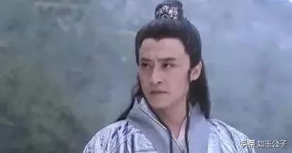 萧峰开始对段誉不是很了解就和他结拜，慕容复在前期萧峰是对他很认可的却没结拜！为何？插图2