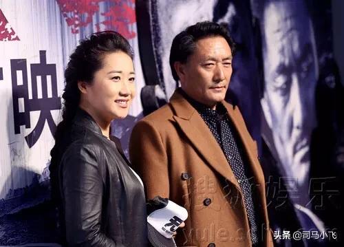 追踪那野兽 恐锤:电影《无人区》中，盗猎团伙老大为什么要杀害老板娘呢？