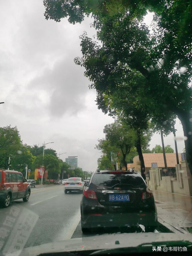 谈恋爱的时候都做过什么搞笑的事？