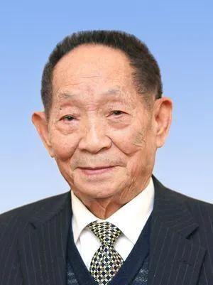 果静林:你希望拍一部袁隆平一生的电视剧吗？你认为谁出演最合适？