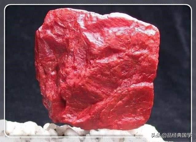 植物鹤顶红图片:朱顶红和对红有什么区别？如何区分？