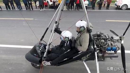 小学生科学实验会飞的小飞机，河南周口一男子小学毕业自制滑翔机最高能飞7千米，你怎么看
