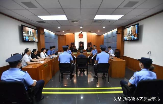 学霸的内伤诊断书:四十年的同学聚会，有人拒绝参加，你怎么看待这件事？