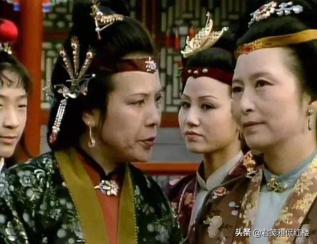 隆宸翰:贾赦是荣国公，贾政区区一个六品主事，为何邢夫人地位不如王夫人