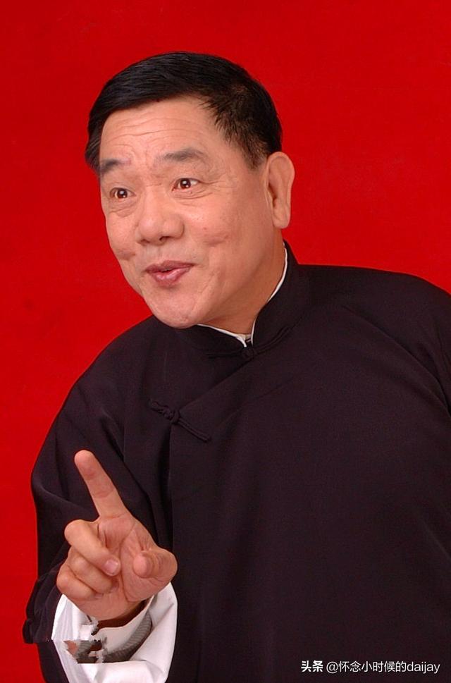 犬俊介君的微博:侯耀文最好的徒弟是郭德纲吗？ 萌犬俊介君是什么品种