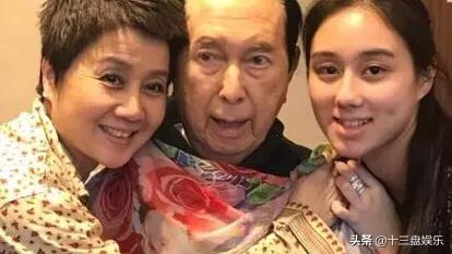奚梦瑶生子:同为生子有功，奚梦瑶获7亿奖励，为何郭晶晶生3胎却分文未得？