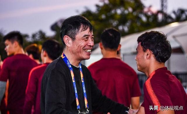 郜林王晨:郜林被卡纳瓦罗扇了两个耳光，你猜当时郜林在想什么