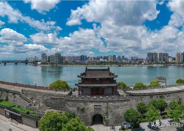 东汉南阳郡与宛县互指吗？