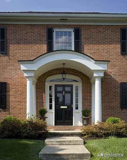 农村自建房前后留门好不好,农村自建房可以在山墙上建窗户吗？