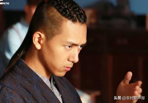 河神2大结局:《河神2》第24集片尾，眼瞅着青衣勒死敖旦的面具人是谁