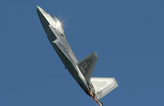 头条问答 - 美f22突破叙俄伊三国防空体系,对伊朗导弹基地进行轰炸,这