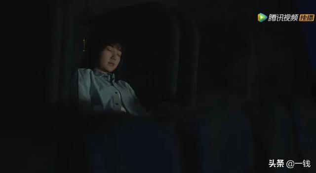 钟晓芹扮演者:三十而已:如果你是剧中的钟晓芹，你会选择谁