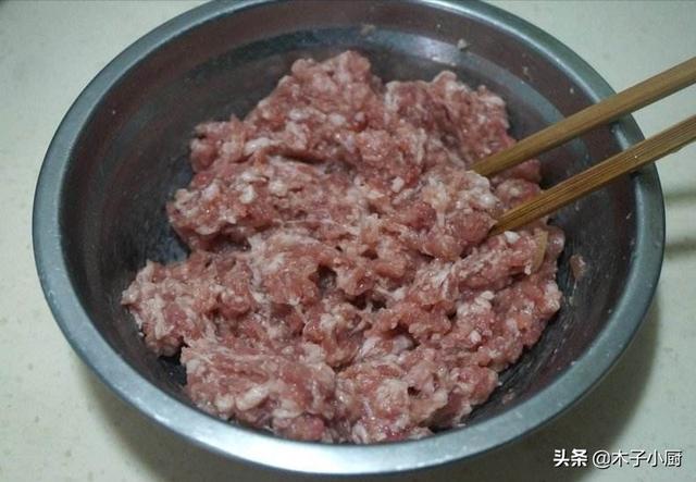 炸肉圆子怎么做才能外酥里嫩