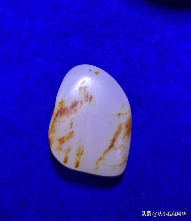 几百元的和田玉是真的吗,两三千块钱能买到真的和田玉籽料吗？