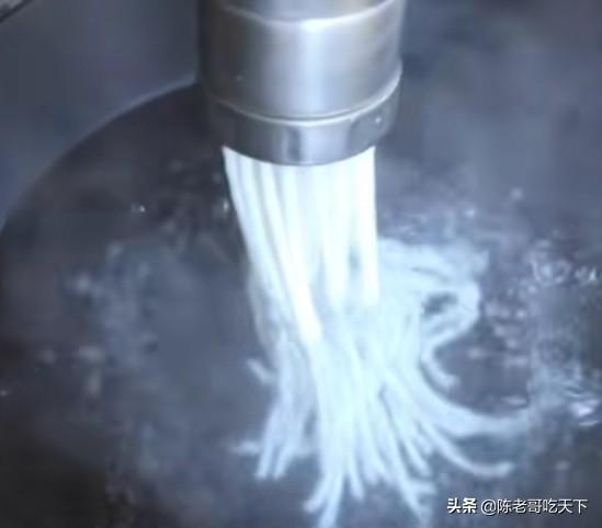 米粉是什么做成的？