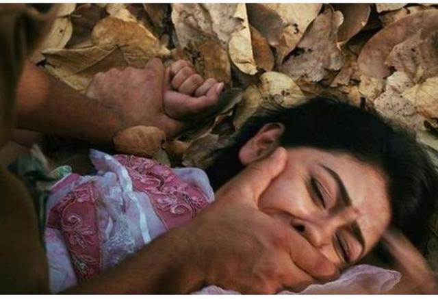 新疆杀16名女子，一名女子多次被强奸，最后一次强奸被女子捅死，女子是否犯罪