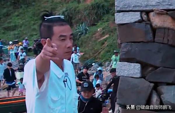 巅峰期陈小春的人气和影、视、歌成绩如何,能比得上郭富城和黎明这两大天王巨星吗？