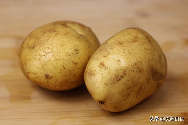 市面上的土豆越来越大，究竟和膨大剂有没有关系？你会吃吗？插图37