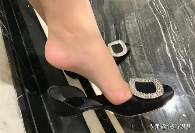 你知道女人穿高跟鞋的感受嗎？
