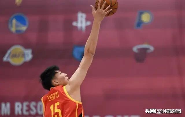 易建联身高:易建联在《灌篮高手》里大概是什么水平
