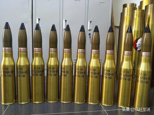 舰炮发射炮弹后，弹壳怎么处理？回收还是扔海里？插图25