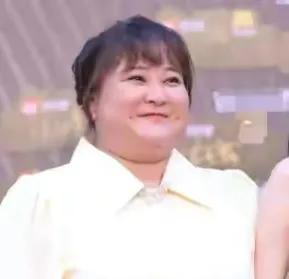 贾玲瘦的时候:贾玲真的是越来越胖了，这样对身体不好啊，她为什么不减肥呢？