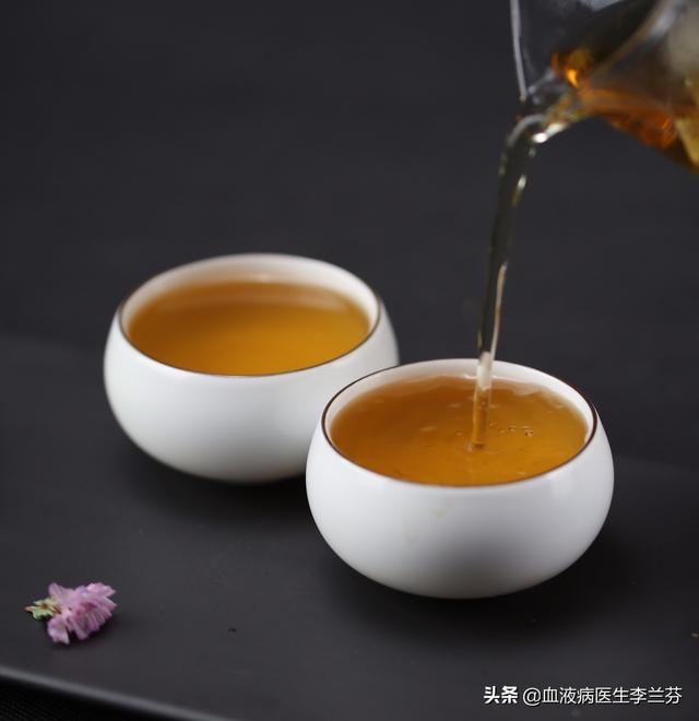 茶叶茶是不是真的解药性,有人说喝茶叶水解药效，有科学依据吗？