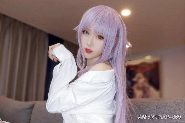 腐团COS花嫁婚纱出事故,刚坚持10分钟就被封,男粉：“多亏手速快”,你怎么看？