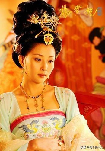 杨玉环简介:杨玉环为什么会被评为四大美女之一呢？