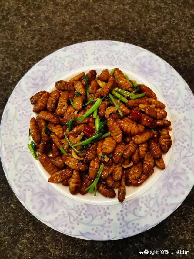 炒蚕蛹怎么做好吃,炒蚕蛹的家常做法是什么